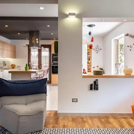 Family House *